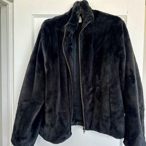 VINCE faux fur jacket. Black XL. Designer luxury. Coat.